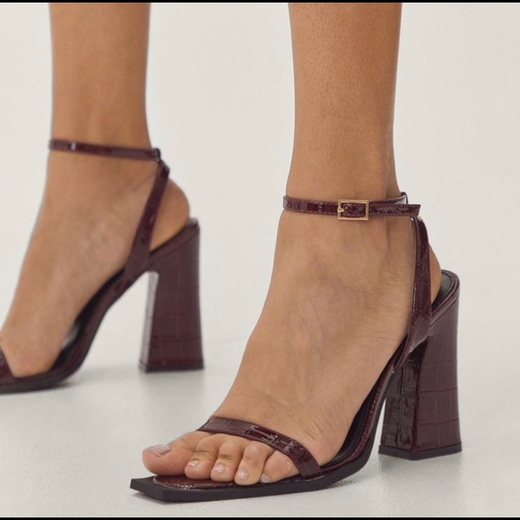Nasty Gal - Burgundy Size 8 Square Toe Block Heel - Picture 1 of 5